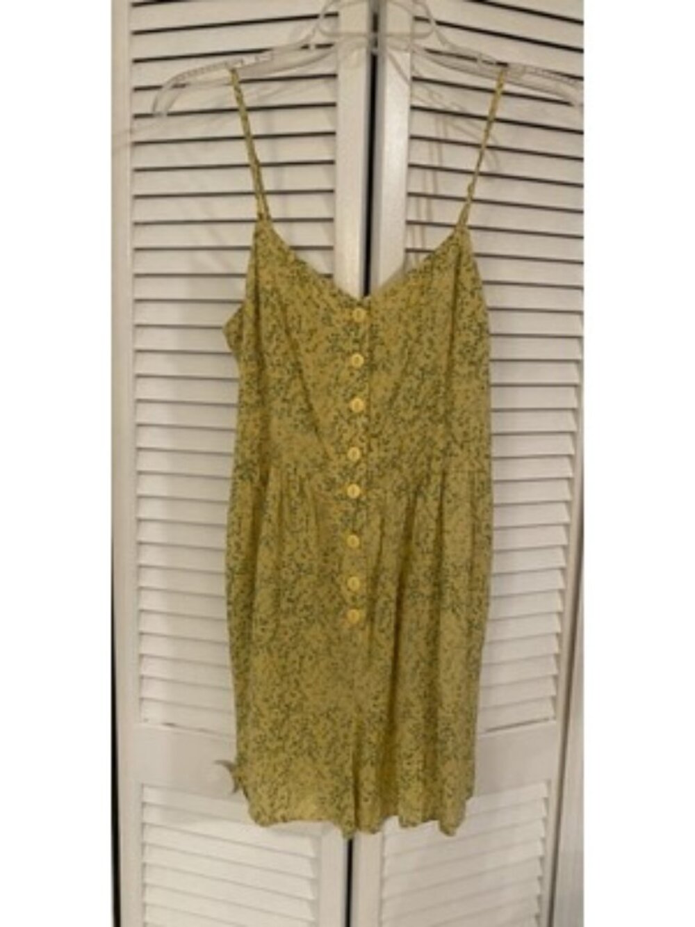 Urban Outfitters Yellow Floral Buttons Romper Womens Sz M Cottagecore Feminine